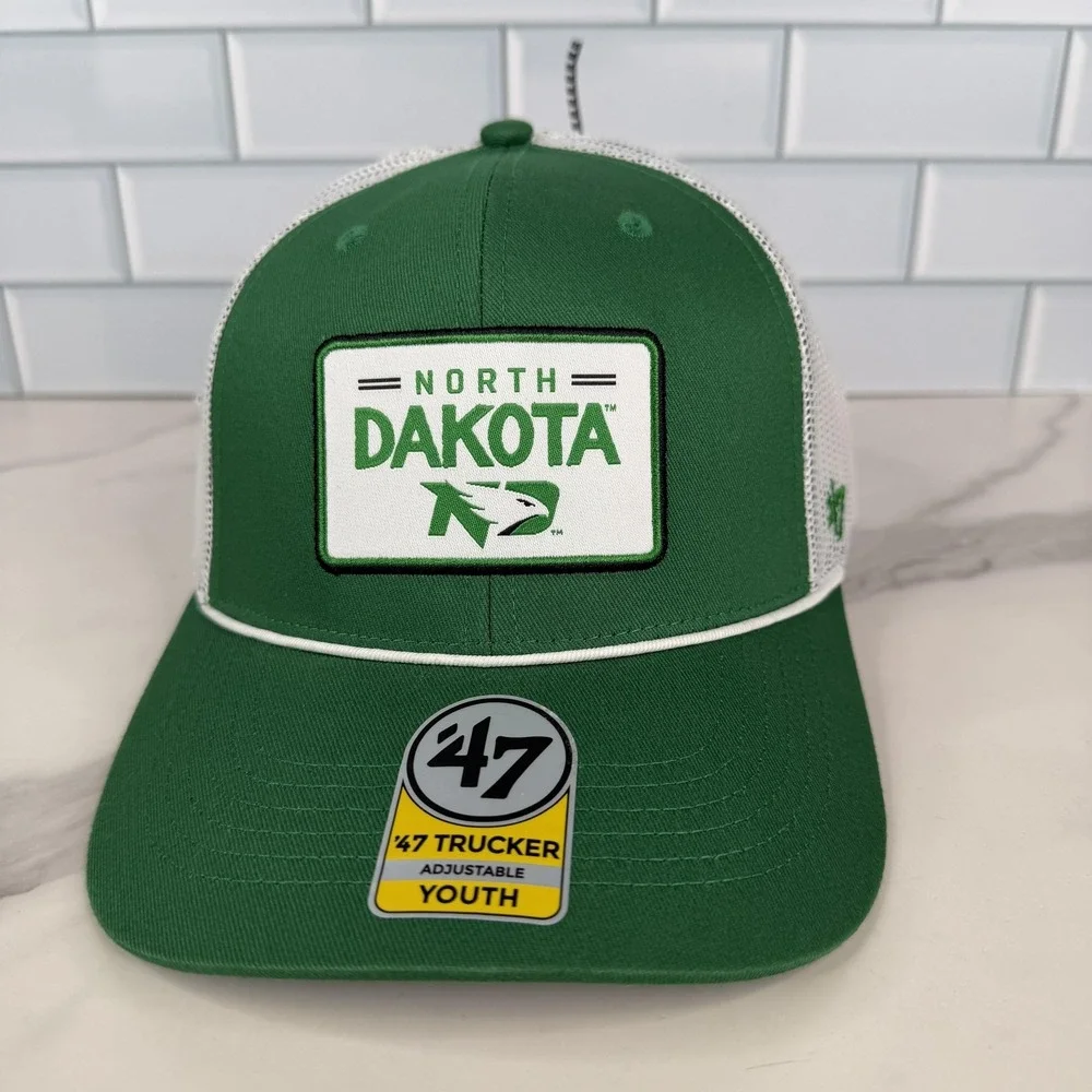 North Dakota Fighting Hawks Trucker Hat‎ Cap Snap Back Youth Green White 47 NWOT